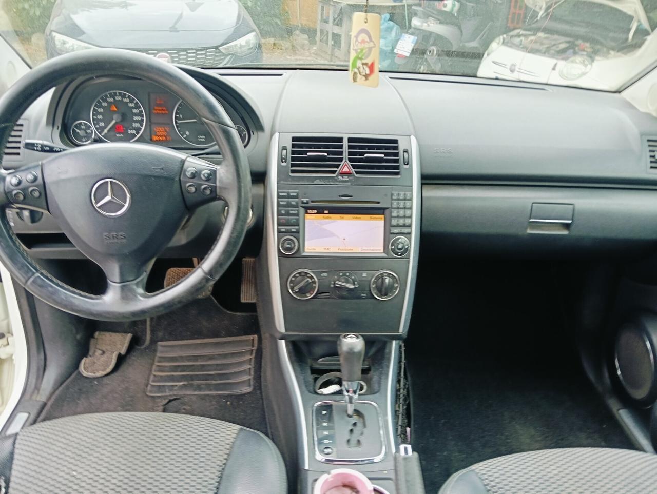 Mercedes-benz A 180 160 CDI AUTOMATIC Premium