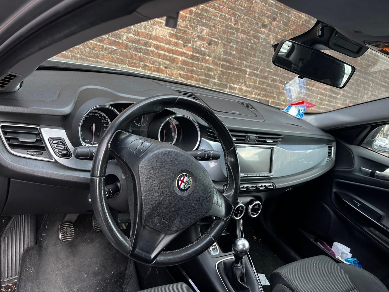 Alfa Romeo Giulietta 1.6 JTDm-2 105 CV Exclusive