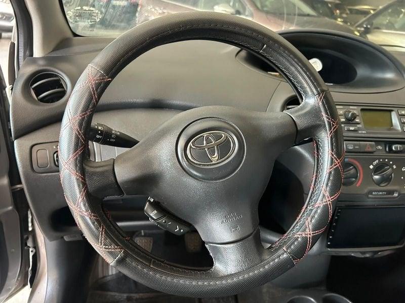 Toyota Yaris Yaris 5p 1.0 Expo s/clima 16v cat
