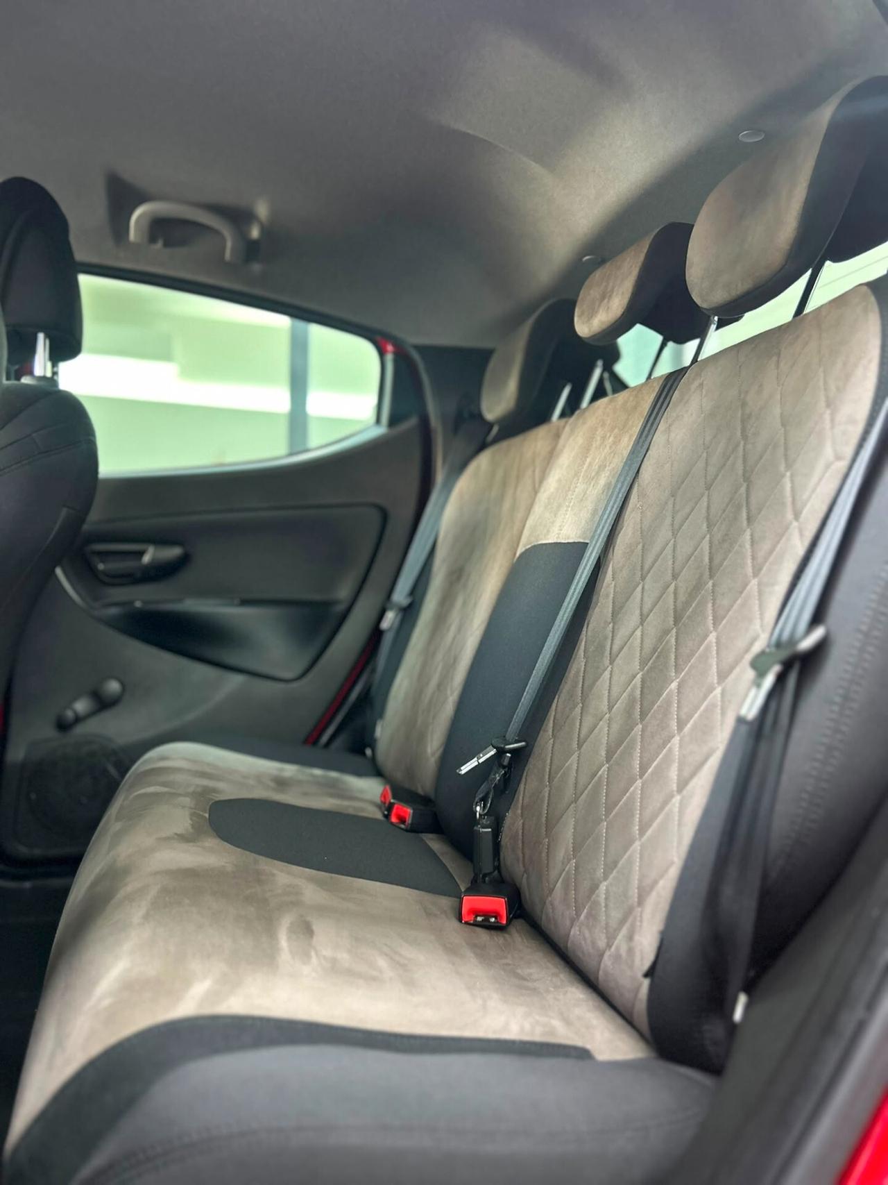 Lancia Ypsilon 1.2 benzina GPL 69 CV 5 Ecochic Gold