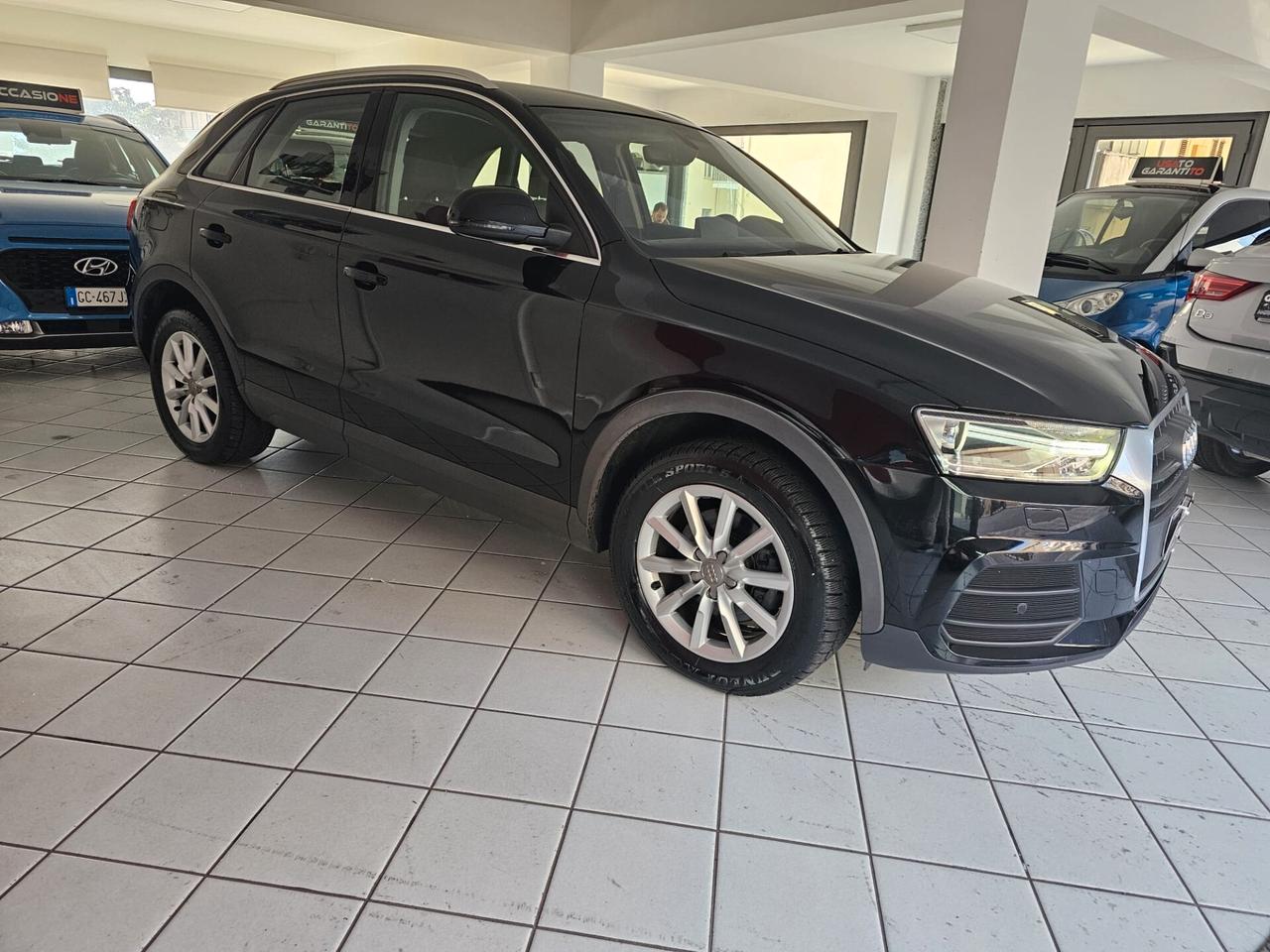 Audi Q3 2.0 TDI 120 CV Business