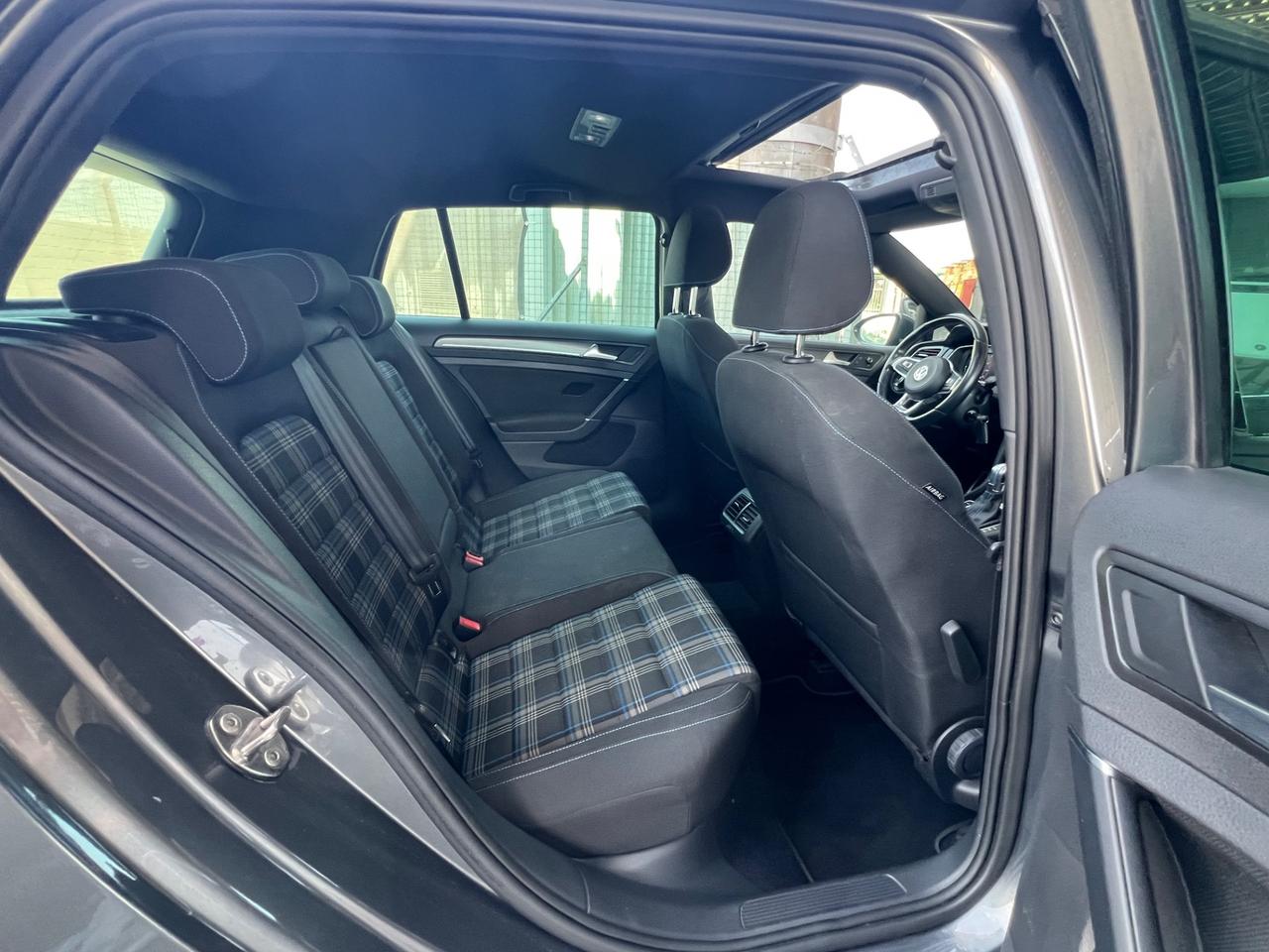 Volkswagen Golf GTE 1.4TSI 150 CV FINANZIABILE