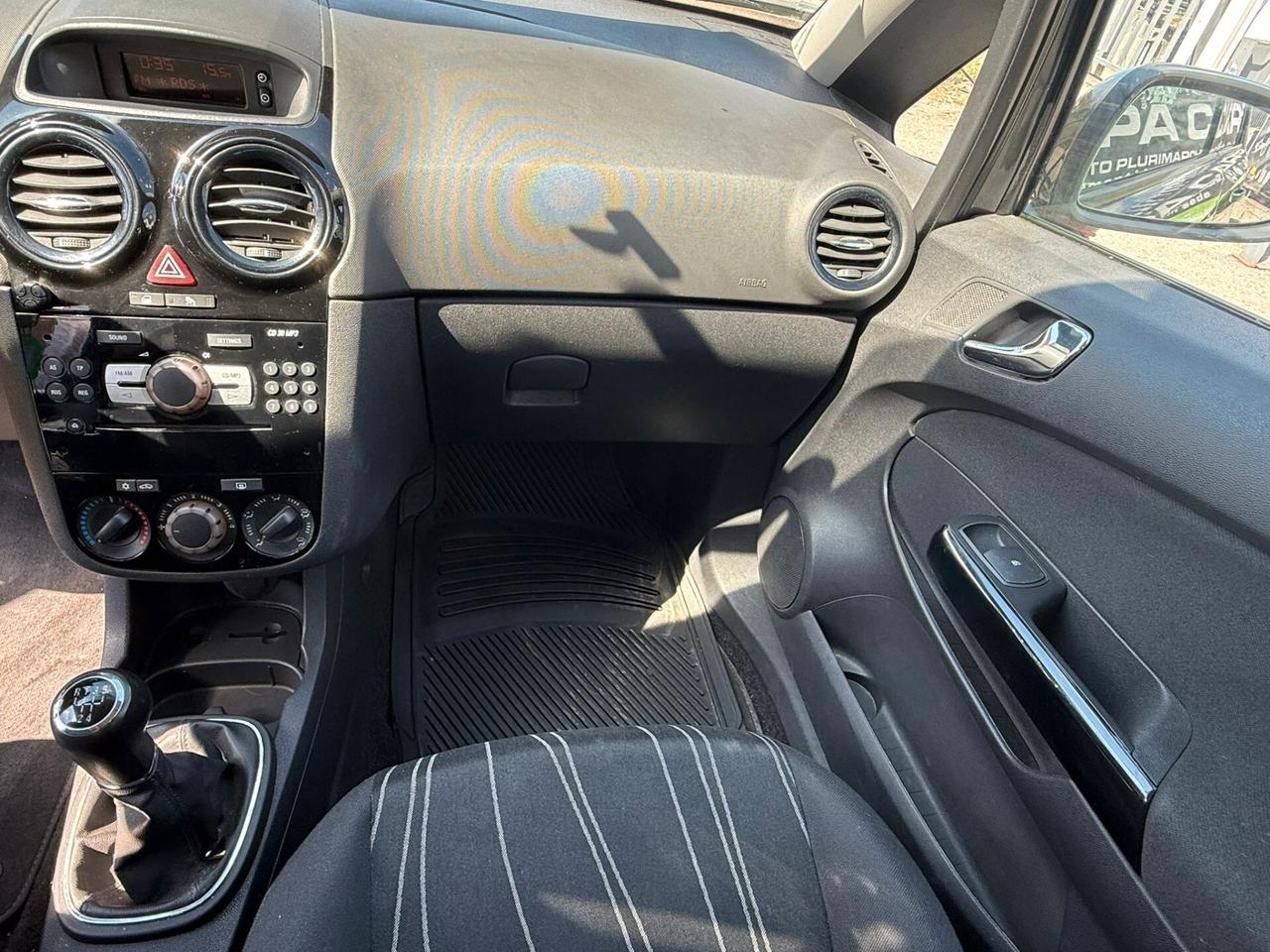Opel Corsa 1.2 5 porte Cosmo