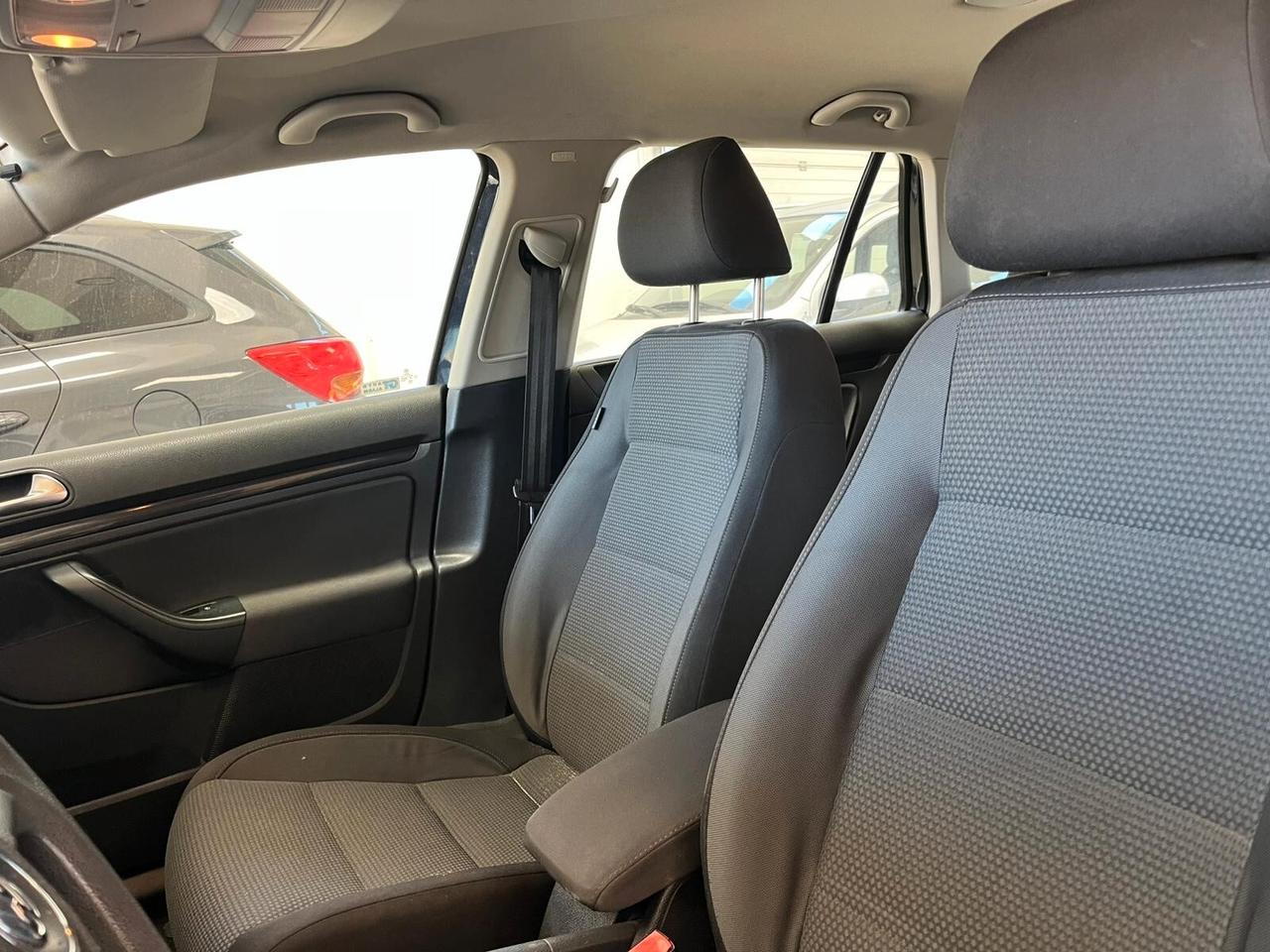 Volkswagen Golf Variant 1.6 TDI DPF Comfortline