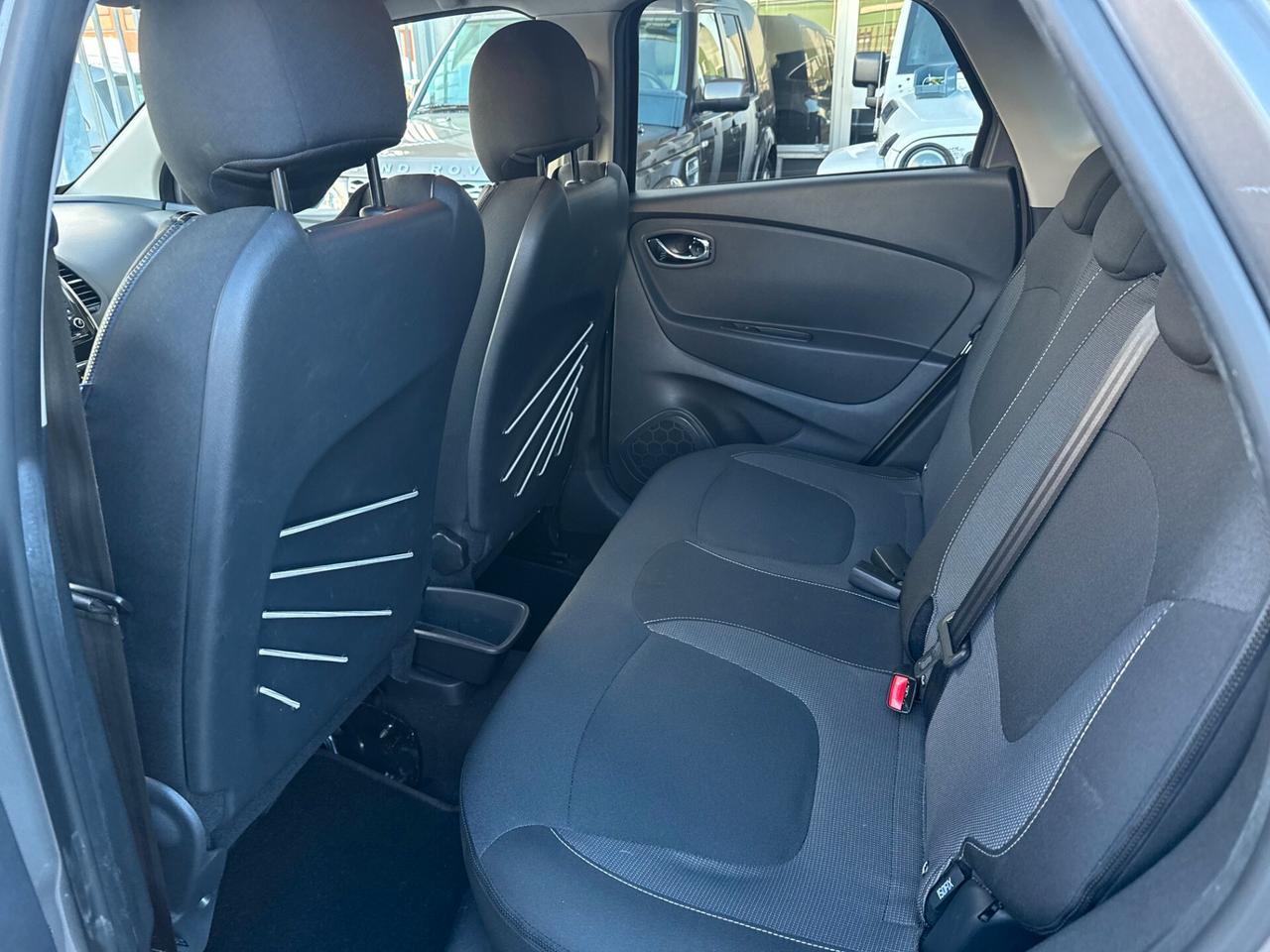 Renault Captur 1.5 dci /CINGHIA FATTA 90cv E6