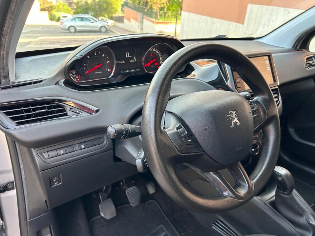 Peugeot 208 1.4 HDi ideale per neo patentati