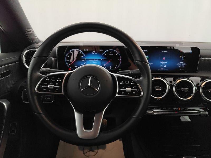 Mercedes-Benz CLA Coupé CLA 180 d Automatic Sport