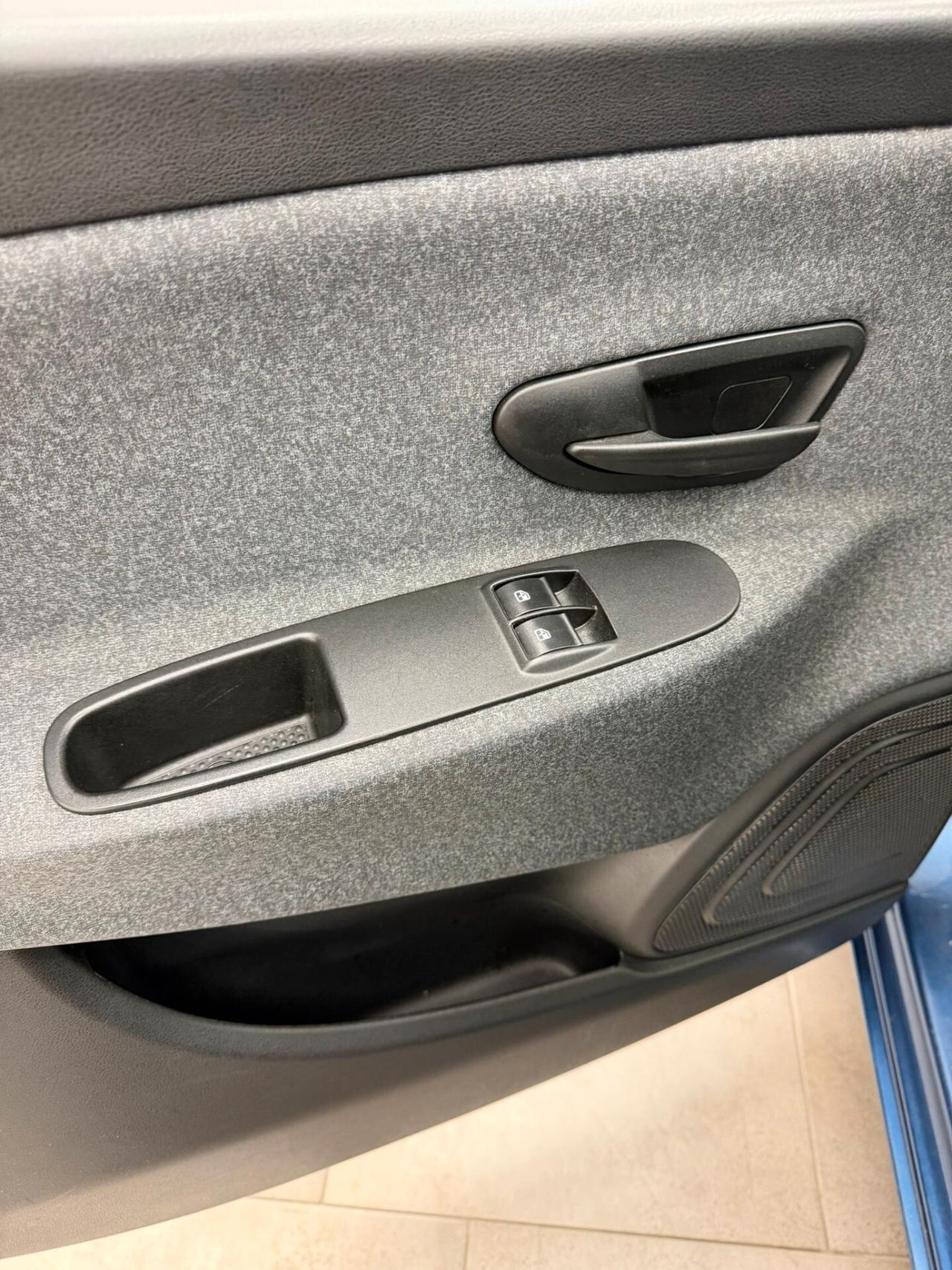 LANCIA YPSILON 1.0 HYBRID FIREFLY 70 CV 2022