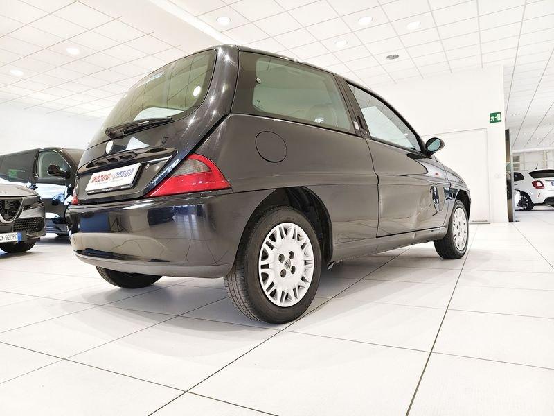 Lancia Y Y 1.2