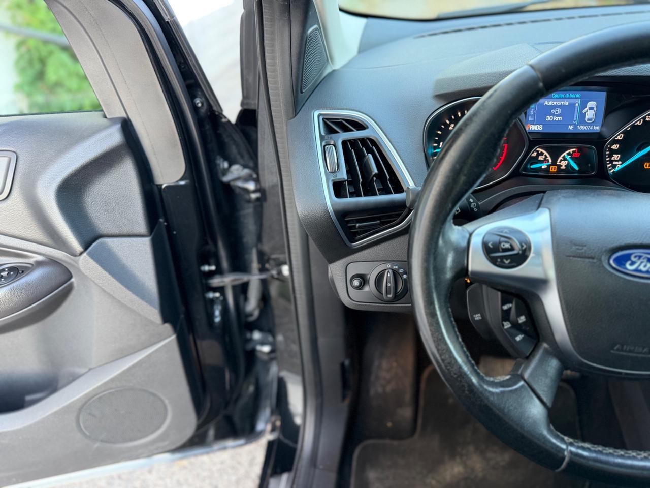 Ford Kuga 2.0 TDCI 180 CV S&S 4WD Powershift Titanium X