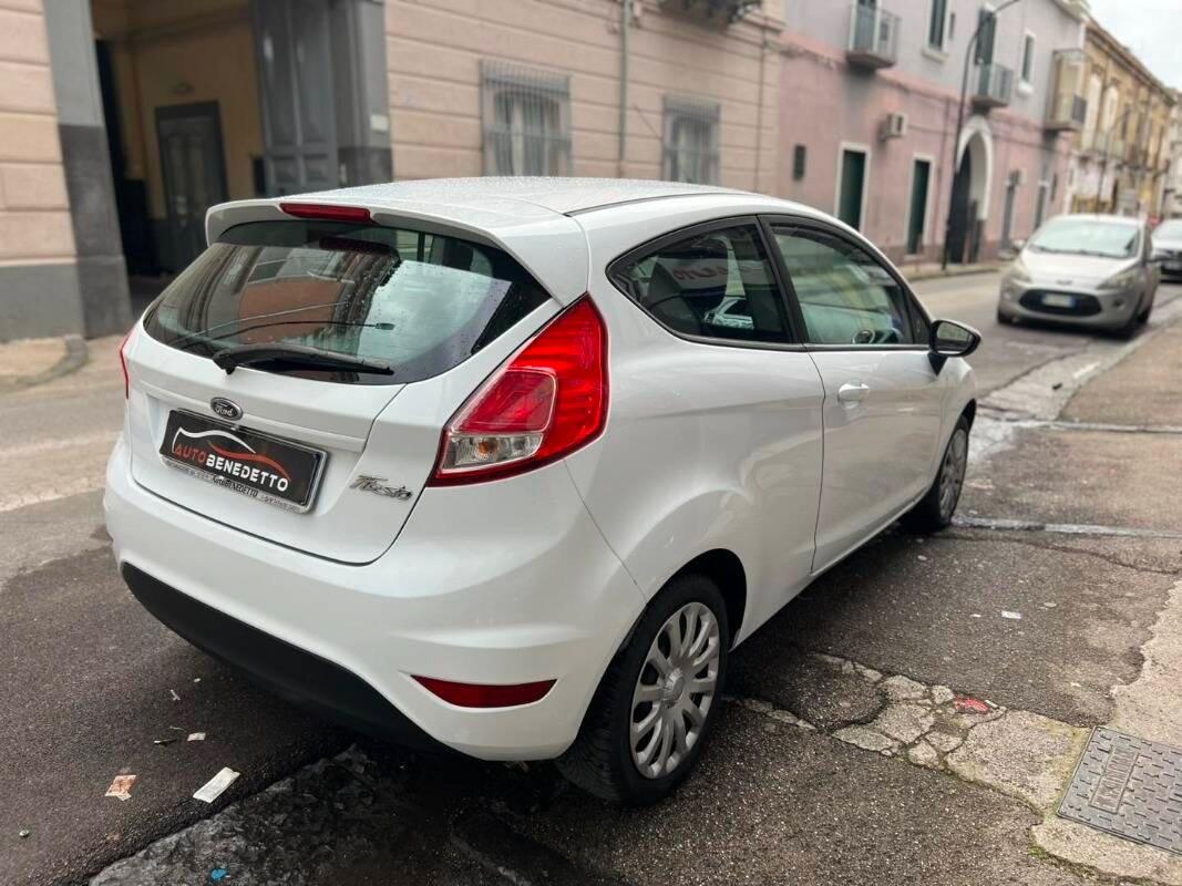 Ford Fiesta 1.5 TDCi 75CV AUTOCARRO N1