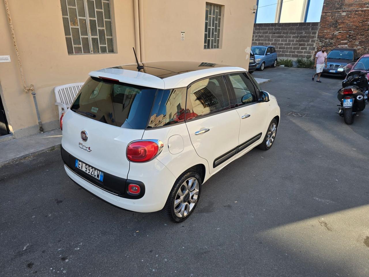 Fiat 500L 1.3 Multijet 85 CV Dualogic Lounge tetto panoramico cambio automatico