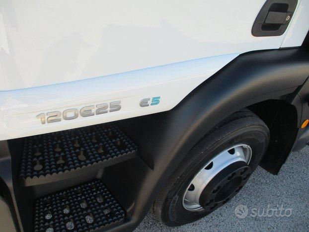 Iveco EUROCARGO 120/25 E5 RIBALTABILE TRILATERALE