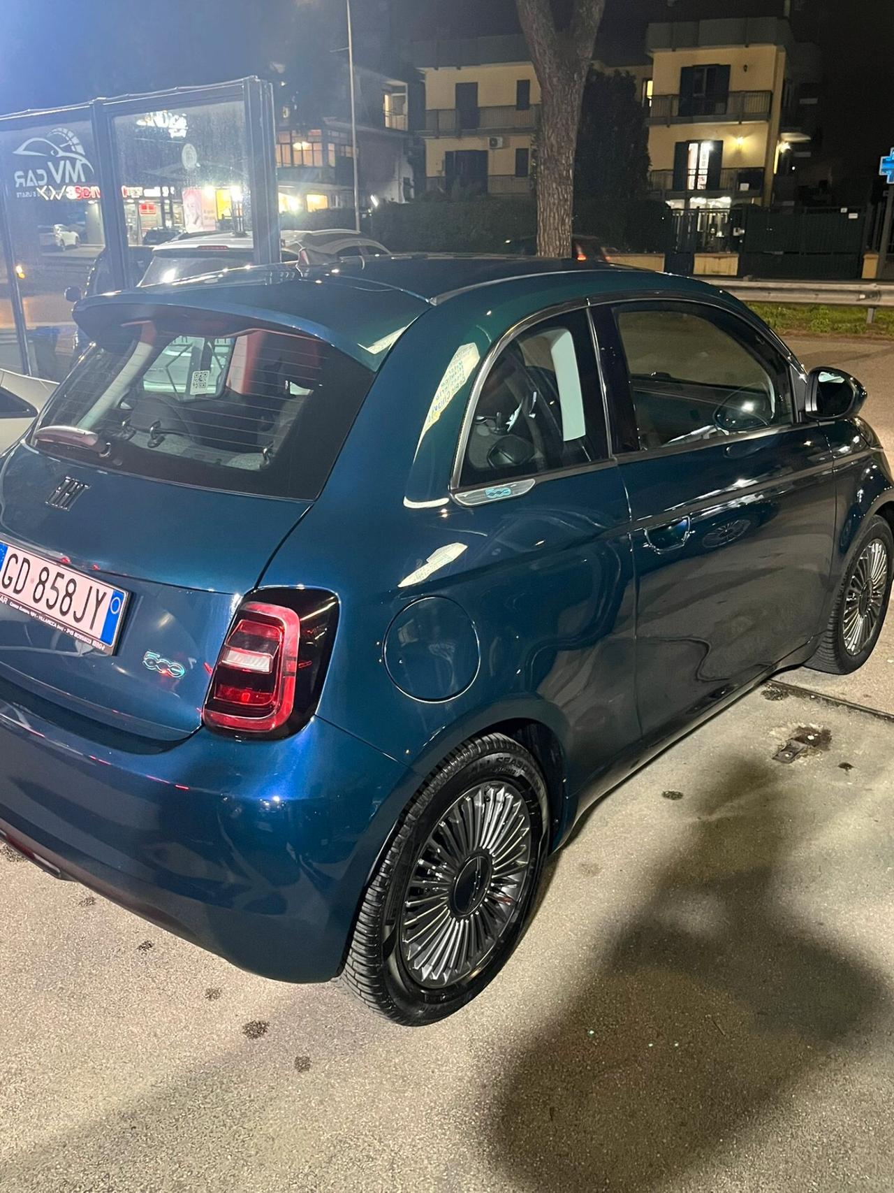 Fiat 500 500e Berlina 42 kWh Icon