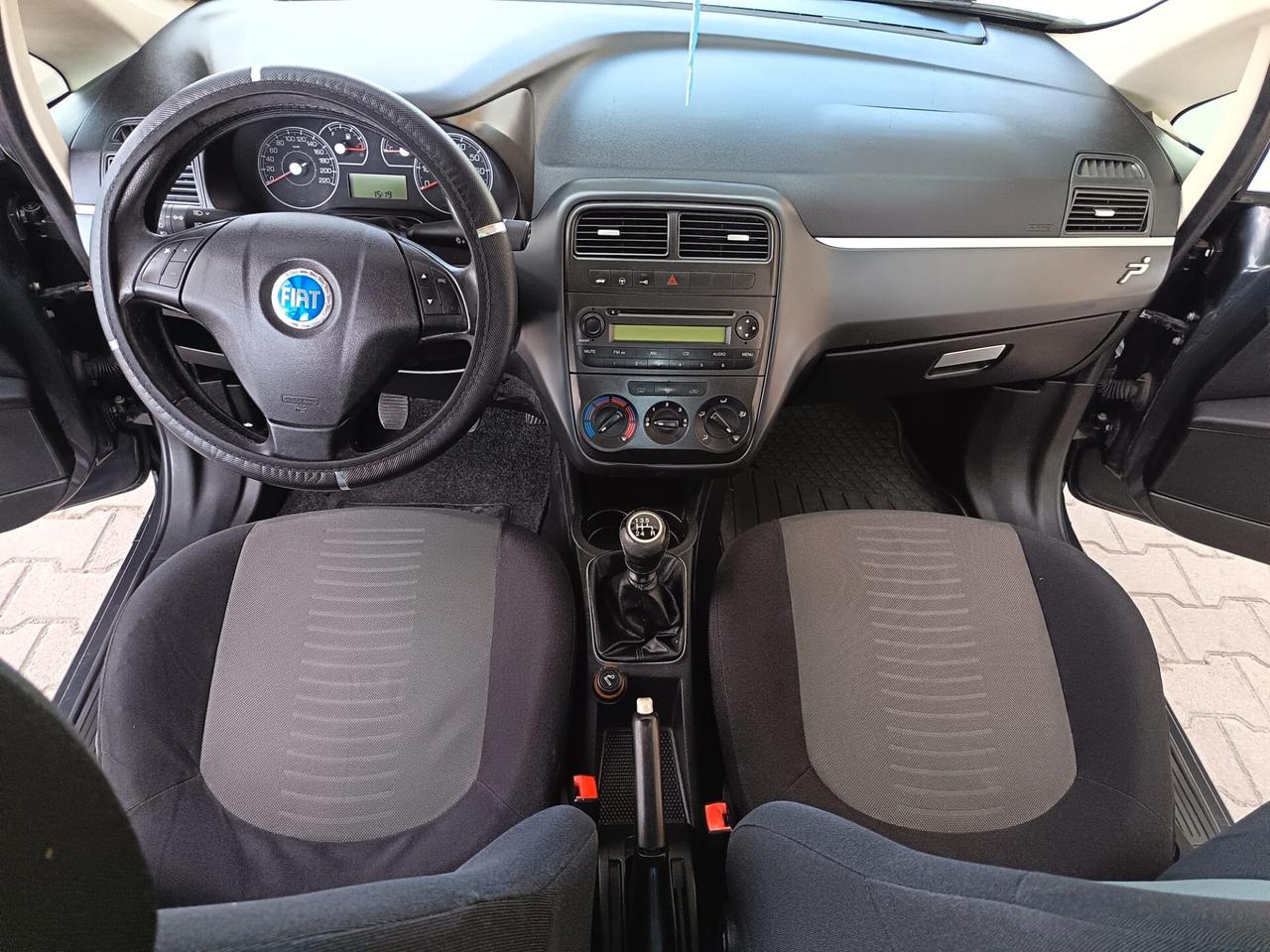 Fiat Grande Punto 2008 1.2BENZINA 65 CV 5 PORTE 160.0000KM OCCASIONE NEOPATENTATI