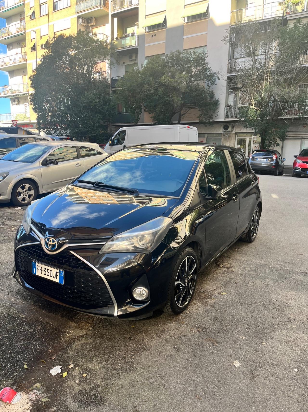 Toyota Yaris Trend red edition full optional