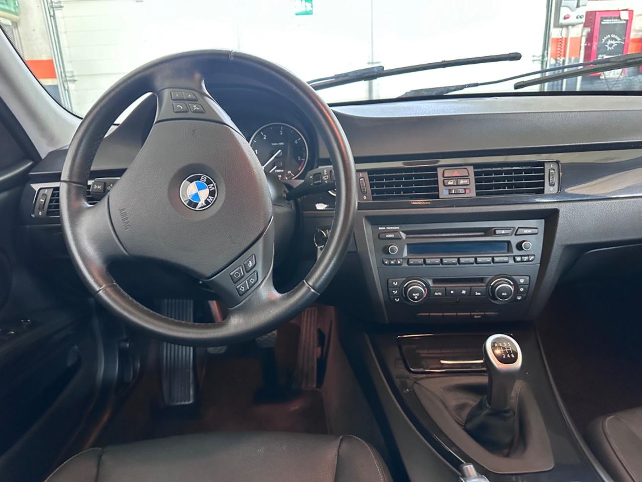 Bmw 318 318d 2.0 143CV cat Touring Futura