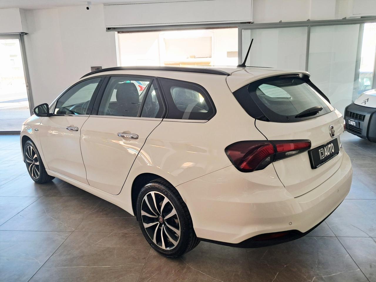 Fiat Tipo 1.6 Mjt S&S SW Lounge