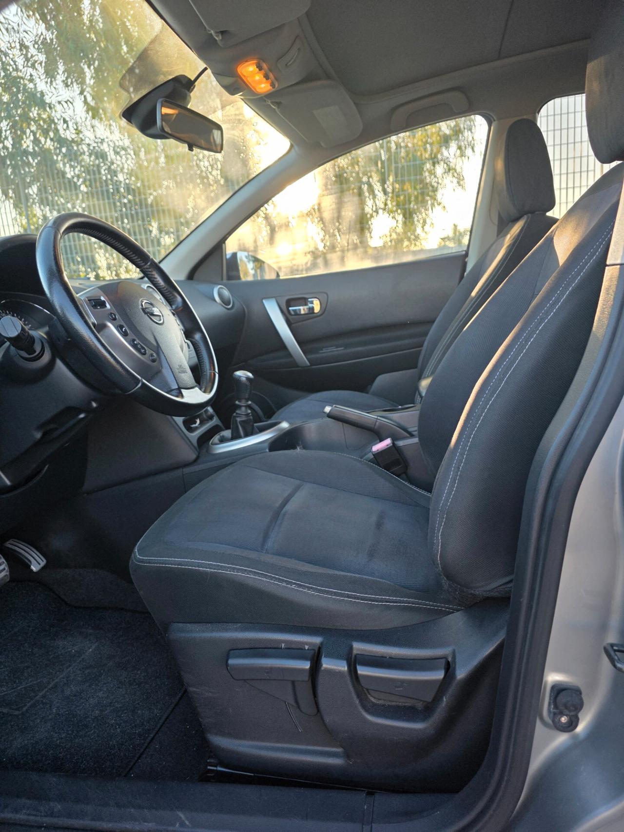 Nissan Qashqai 2.0 dCi DPF n-tec 7 posti