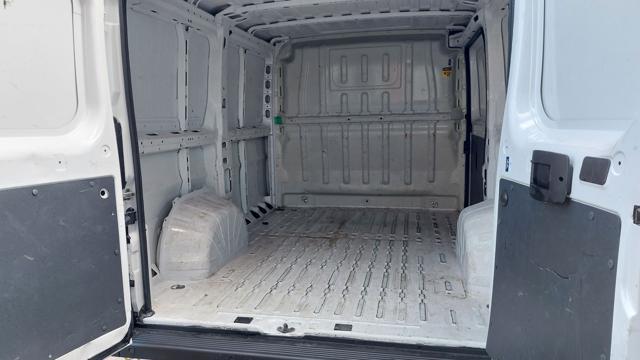 FIAT Ducato 30 2.3 MJT 120CV PC-TN Furg. Az.Italia 100.000 km