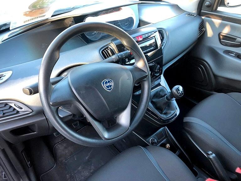 Lancia Ypsilon 1.2 69 CV 5 porte GPL Ecochic Silver