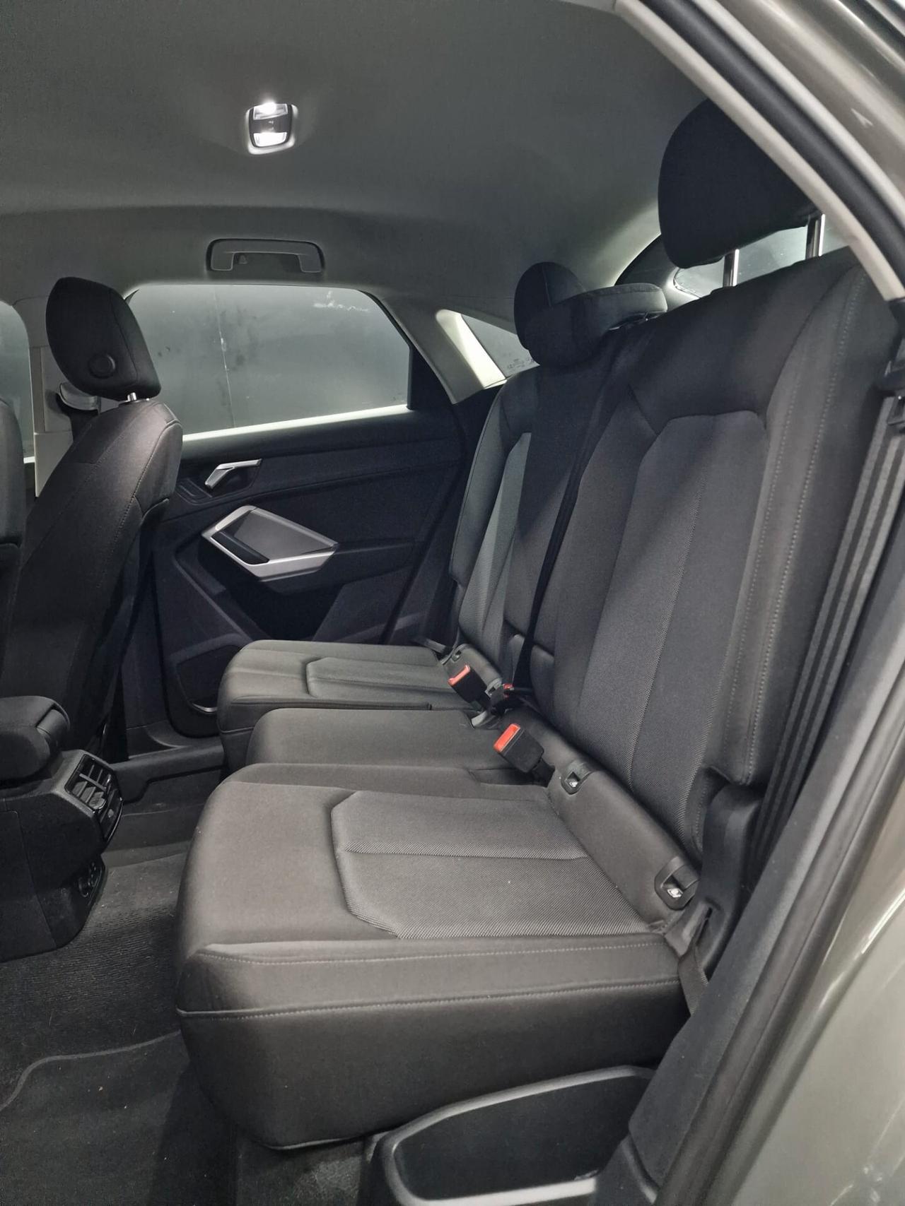 Audi Q3 SPB 35 TDI S tronic Business 2.0 150CV