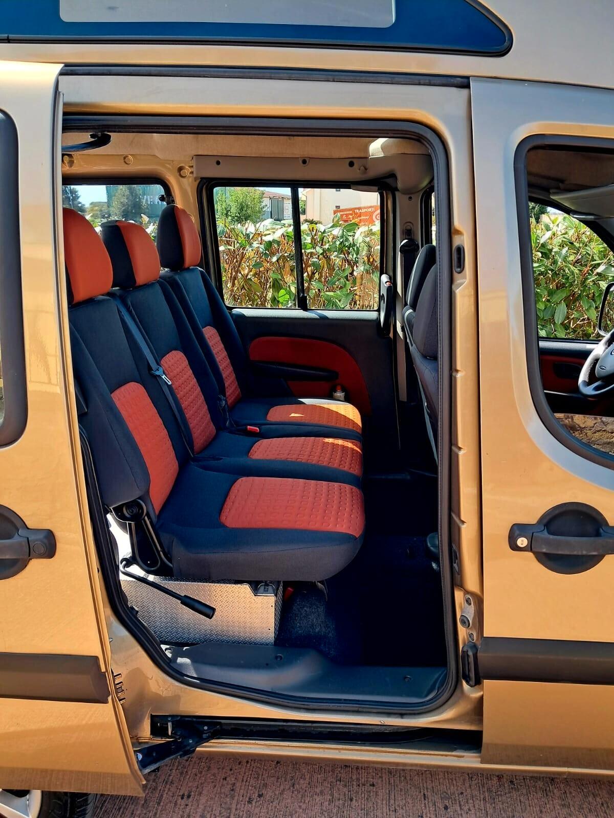 Fiat Doblo 1.9 JTD TETTO ALTO TRASPORTO DISABILI POCHI KM