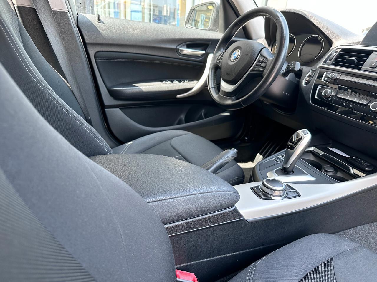 Bmw 118 118d 5p. Urban