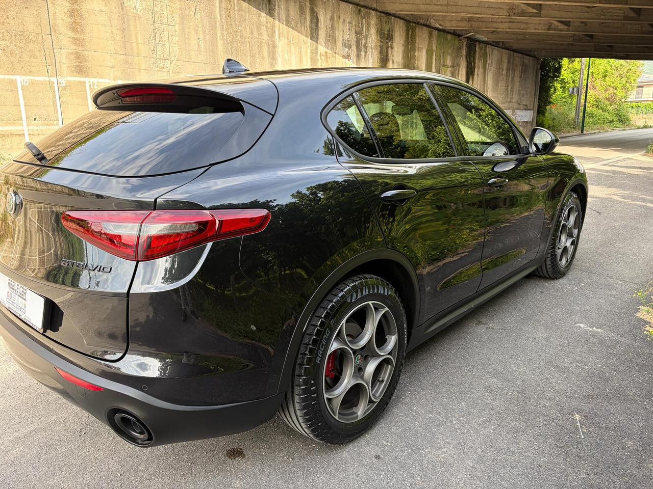 Alfa Romeo Stelvio 2.2 Turbodiesel 160CV AT8 RWD Sport-Tech