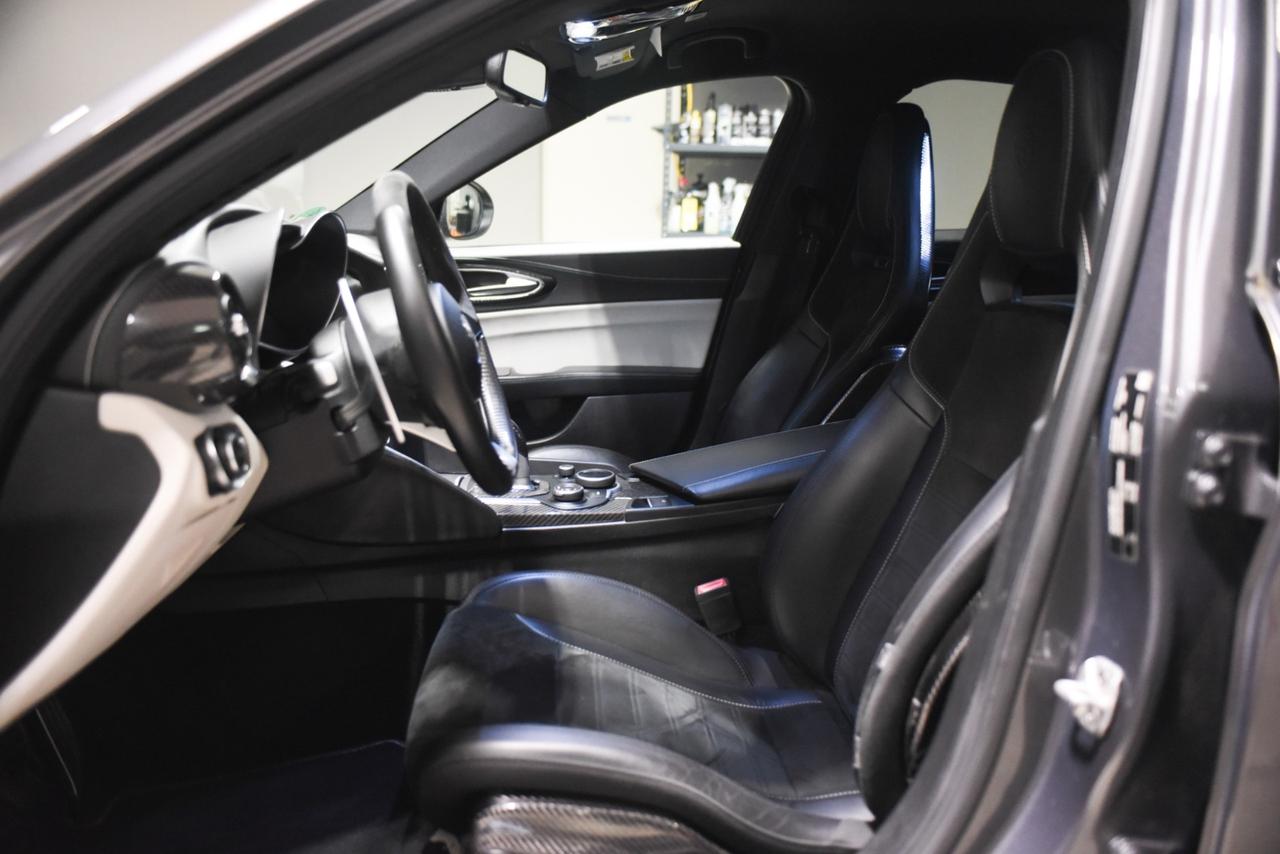 Alfa Romeo Giulia 2.9 V6 Bi-Turbo Quadrifoglio