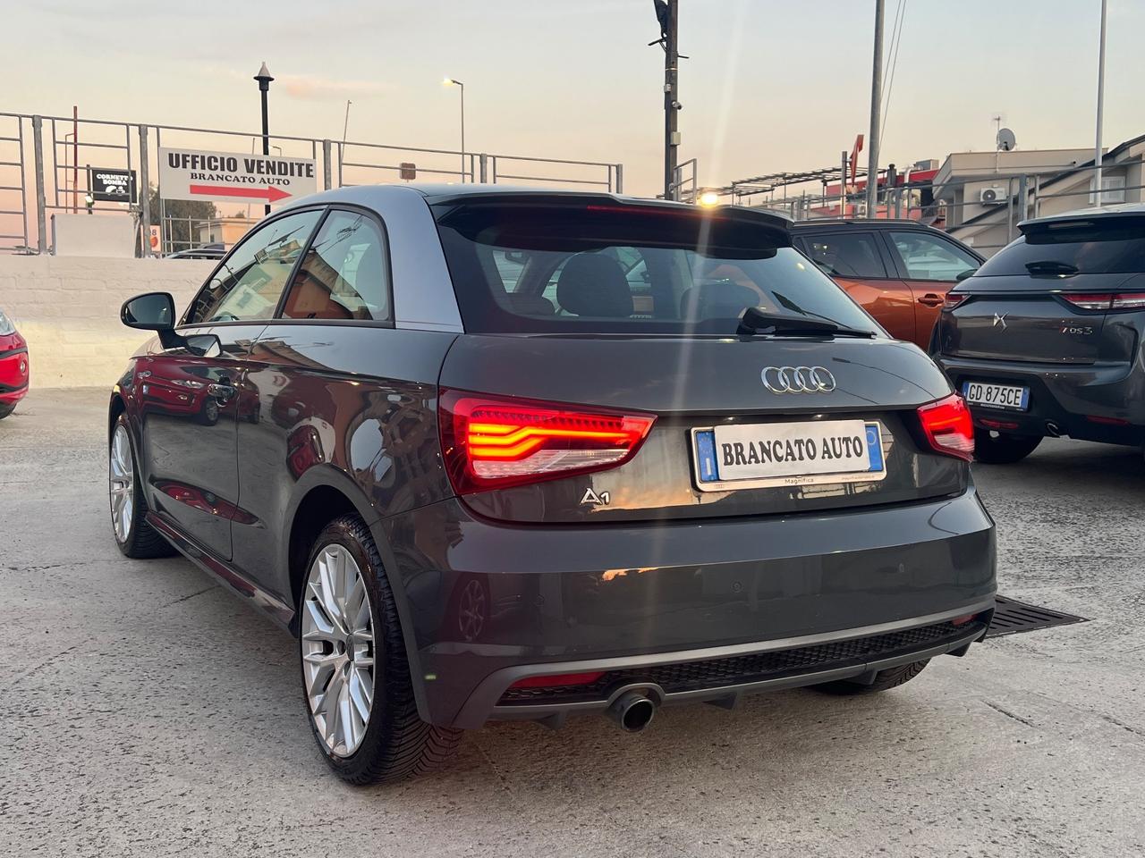 Audi A1 1.0 TFSI sline