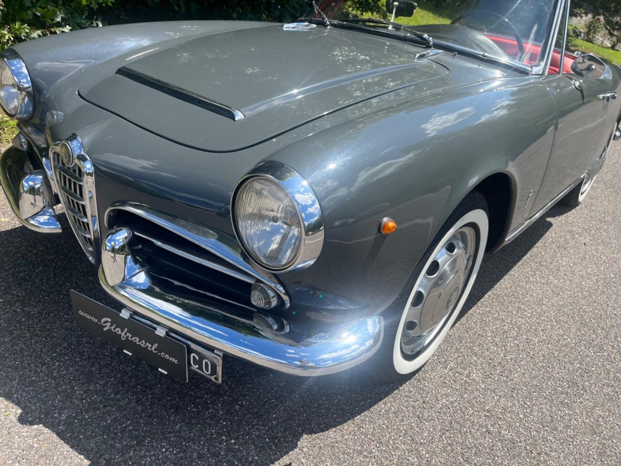 Alfa Romeo Giulia Spider Italiana Hard Top