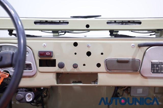 TOYOTA Land Cruiser BJ 42 RESTAURATA