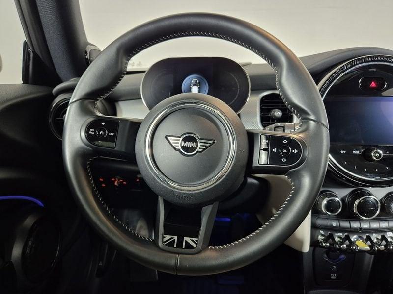 MINI Full Electric Mini F56 2021 Mini 3p Cooper SE Classic auto