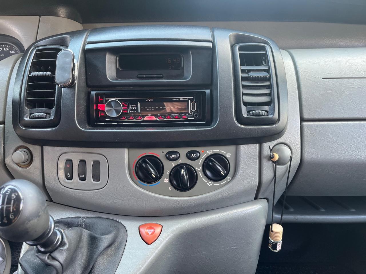 Renault Trafic T29 1.9 dCi/100PC-TN Furg.Generiq