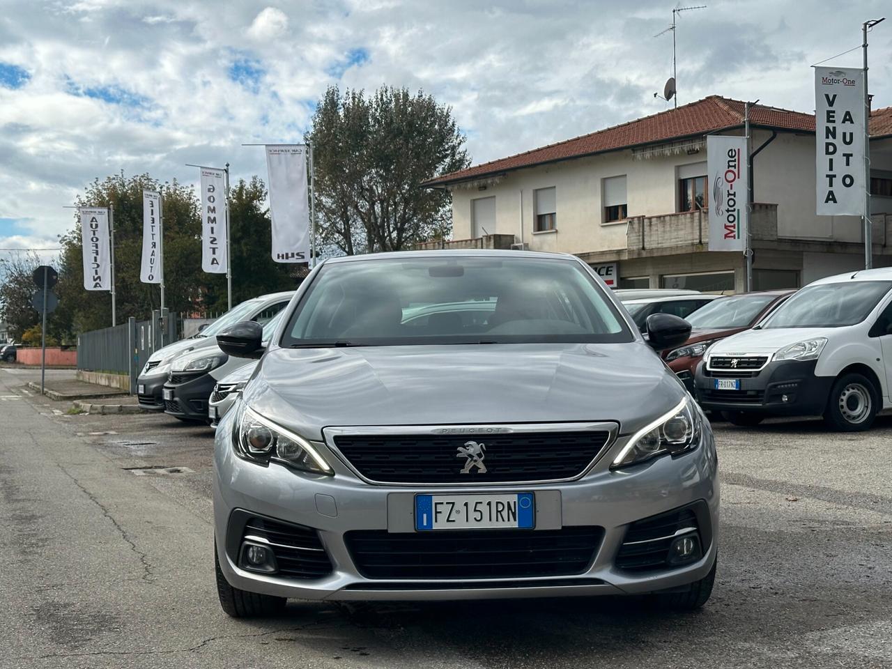 Peugeot 308 BlueHDi 100 S&S Active