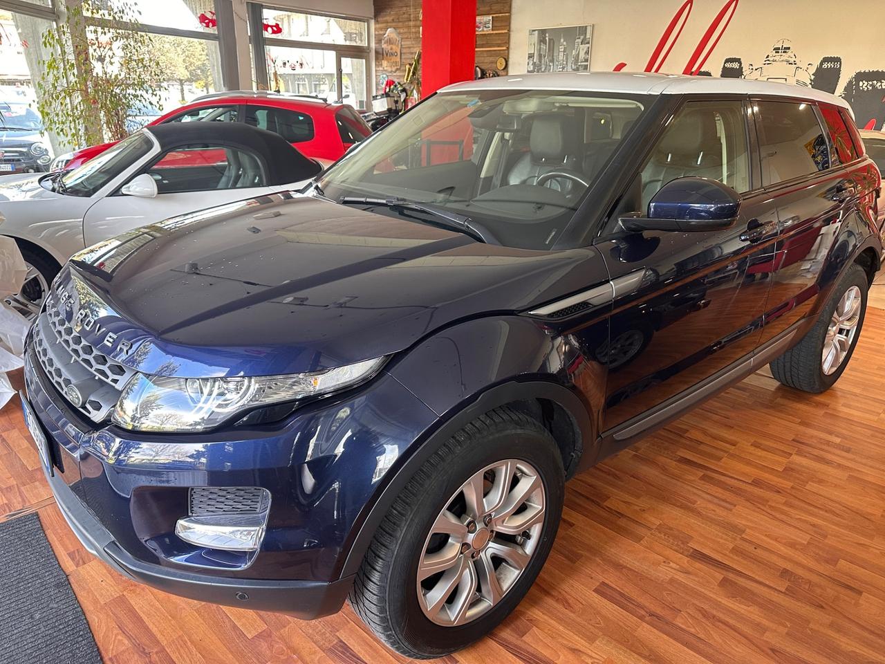 Land Rover Range Evoque 2.2 TD4 5p. Pure Tech Pack