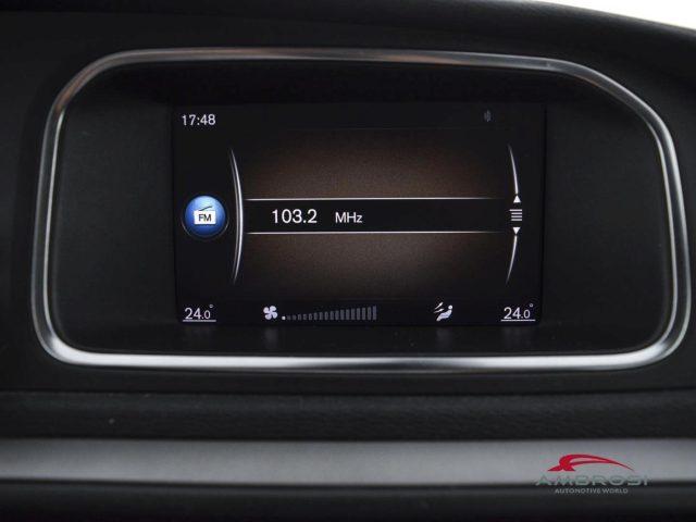 VOLVO V40 Cross Country D2 Geartronic Business - PER OPERATORI DEL SETTORE