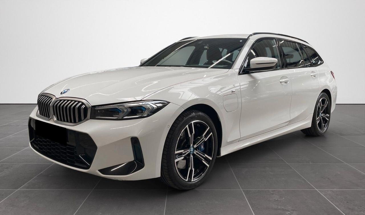 Bmw 330 BMW 330e Touring M-sport