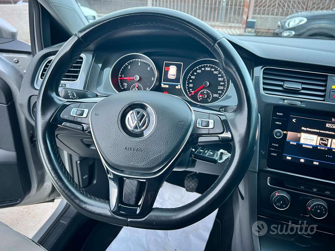 Volkswagen Golf 1.6 TDI 115 CV 5p. -CARPLAY-LED