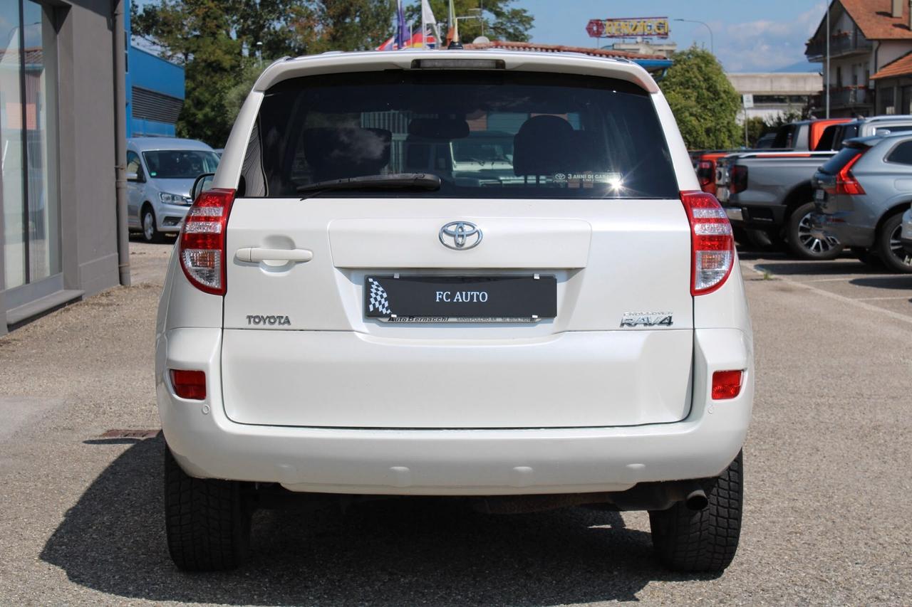 Toyota RAV 4 RAV4 2.2 D-4D 150 CV DPF Luxury