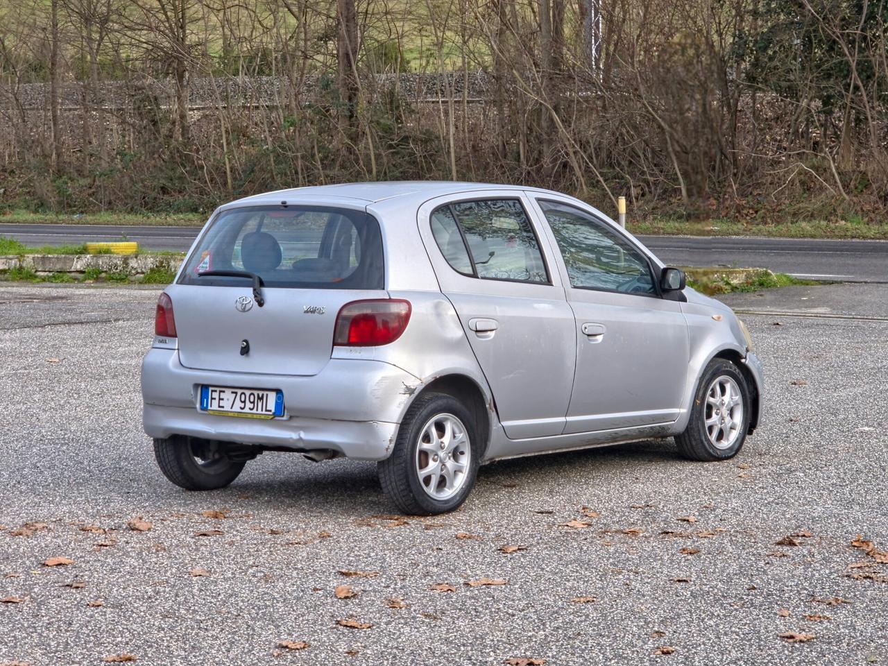 Toyota Yaris 1.3i 16V cat 5 porte Sol 2003-E3 Manuale NEO