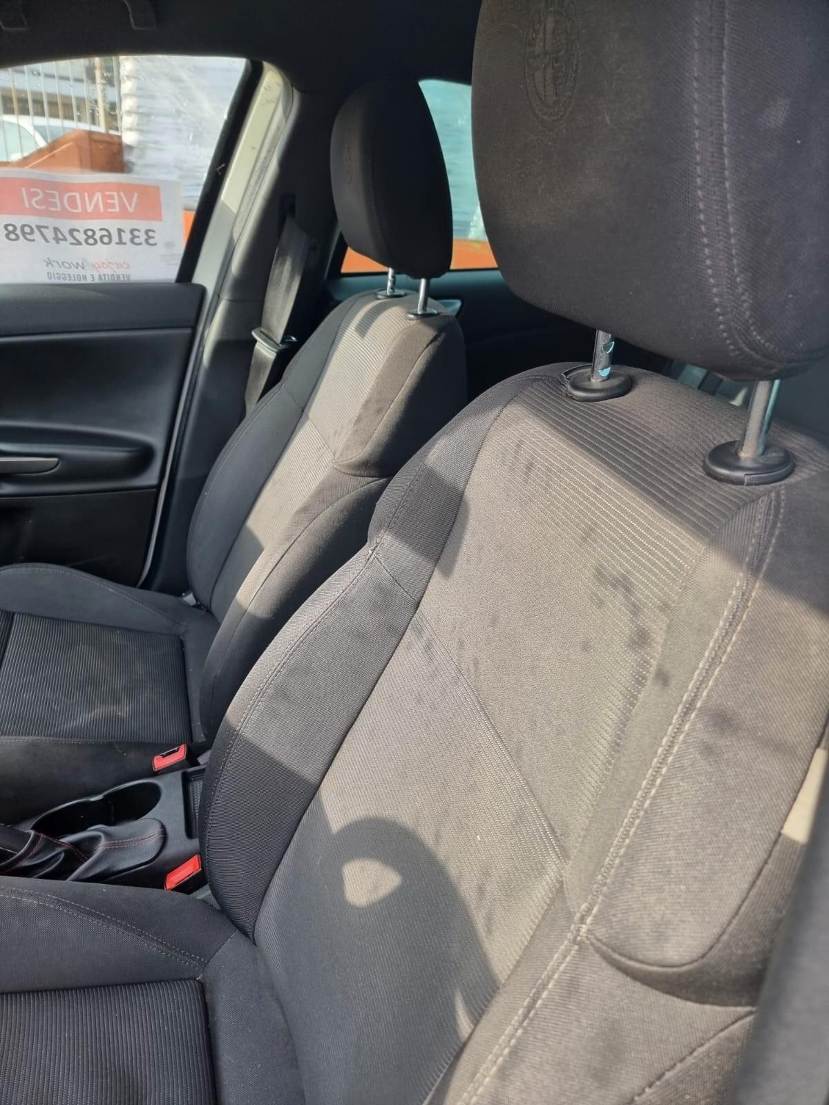 Alfa Romeo Giulietta 1.6 JTDm-2 105 CV Exclusive