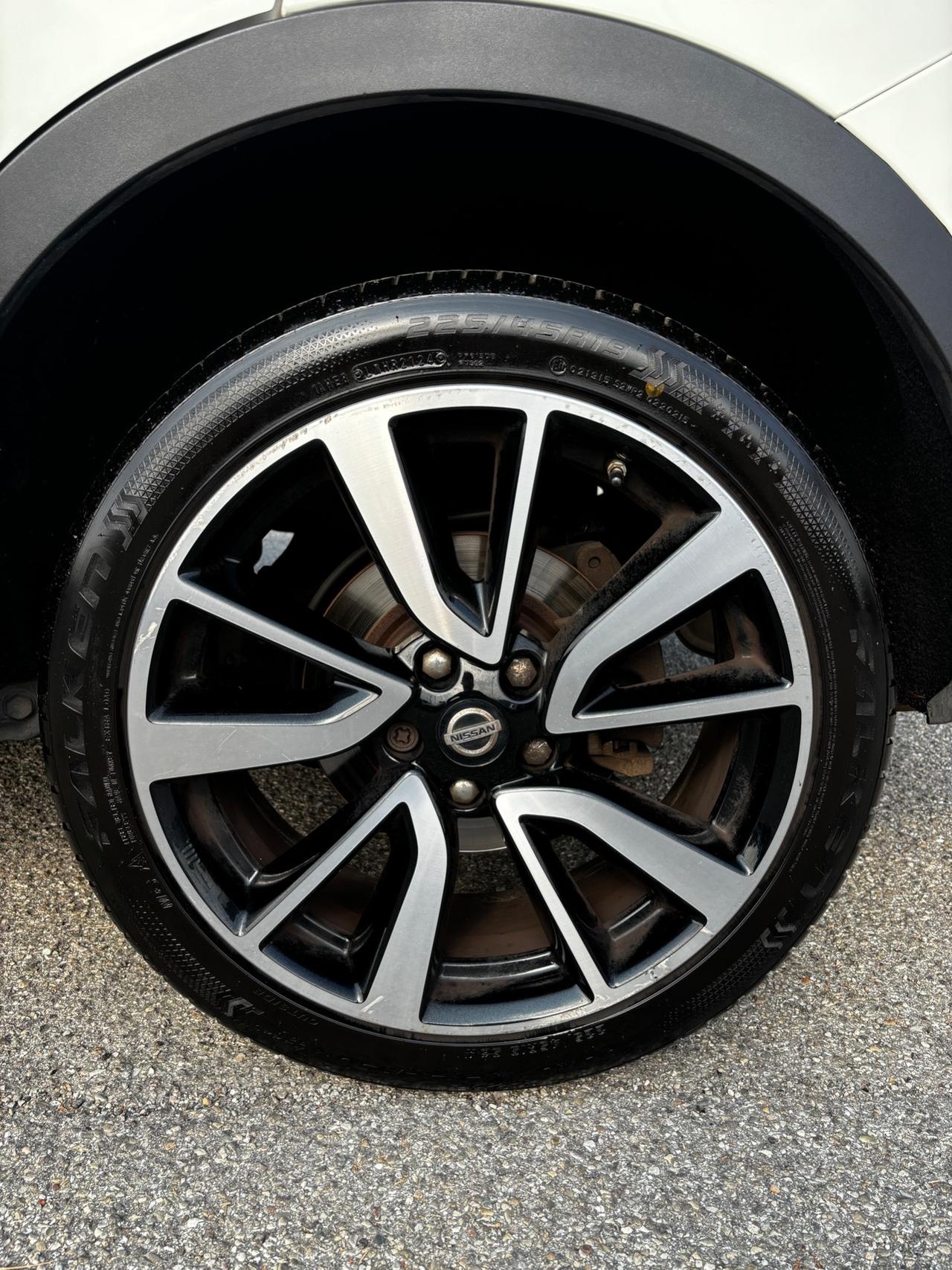 Nissan Qashqai 1.6 dCi 2WD Tekna - 2015