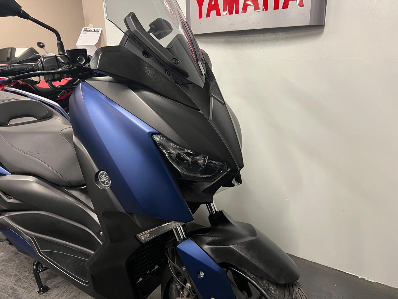 Yamaha X-Max 300