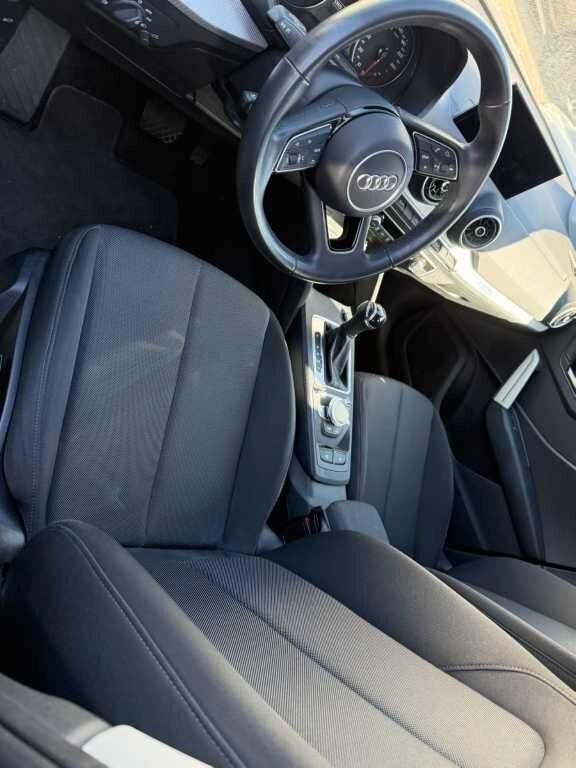 Audi Q2 30 TDI S tronic Business