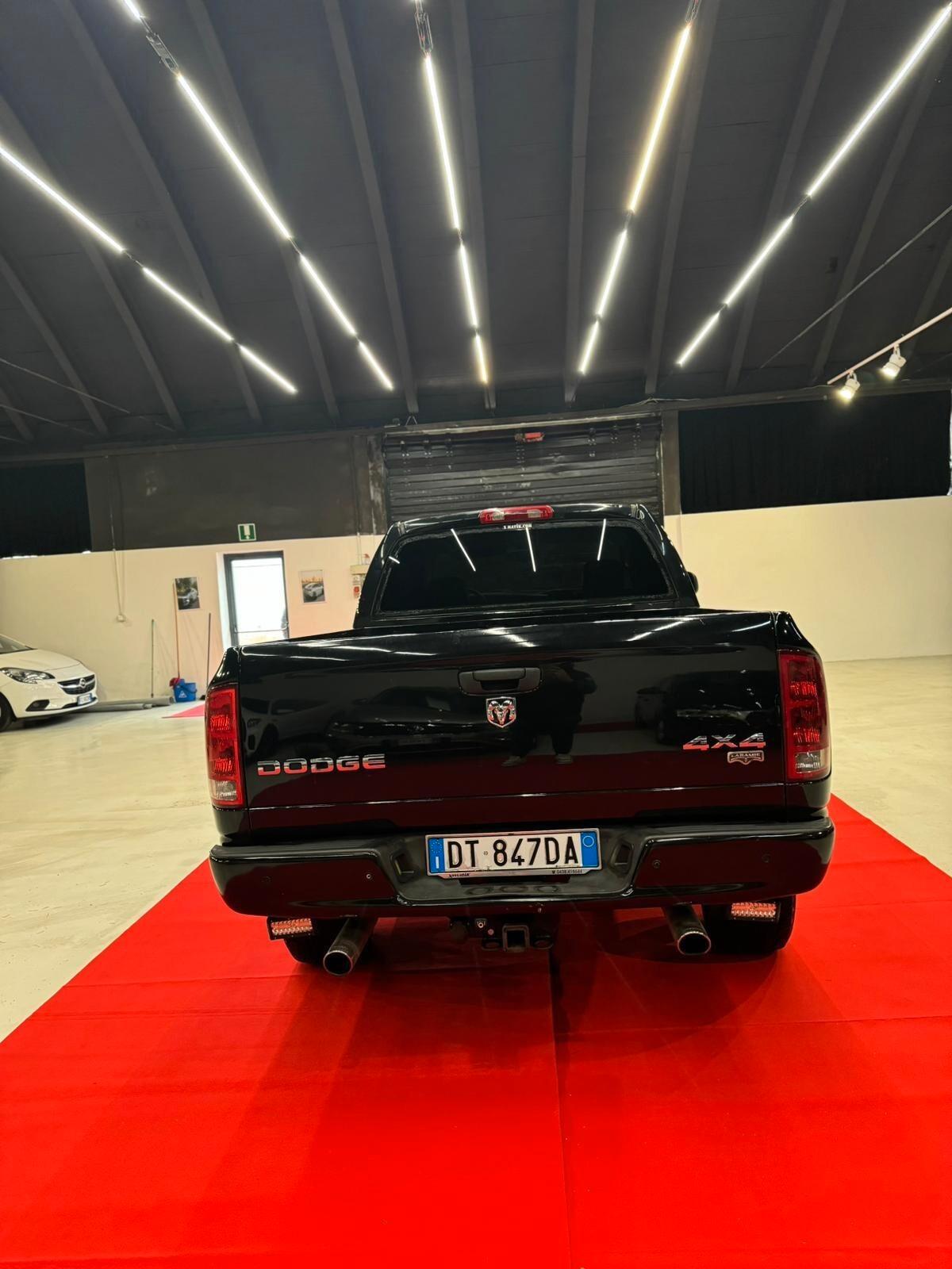 DODGE RAM AUTOCARRO V8