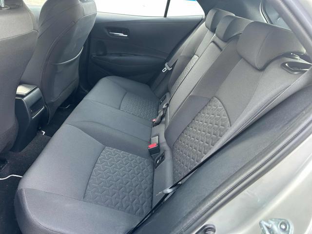 TOYOTA Corolla 1.8 Hybrid Active