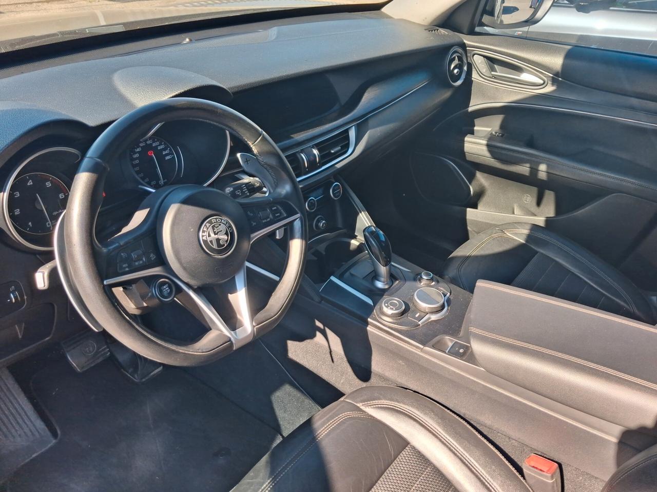Alfa Romeo Stelvio 2.2 Turbodiesel 180 CV AT8 RWD Executive