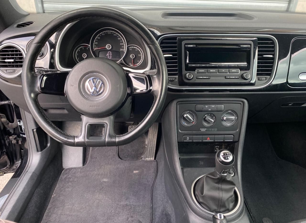 Volkswagen Maggiolino CABRIO 2.0 TDI 110cv Sport